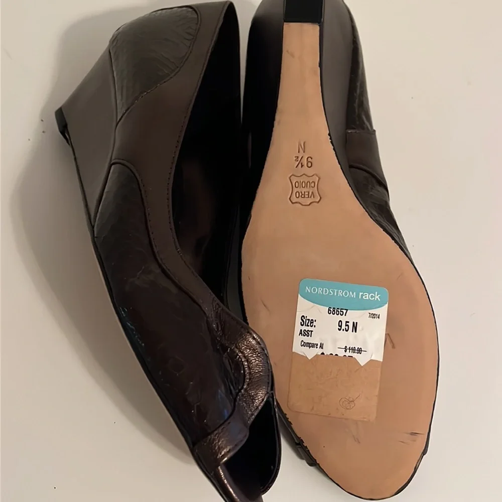 Van Eli Brown Leather Snakeskin Texture Open Toe Wedge Heel Pump 9.5 N